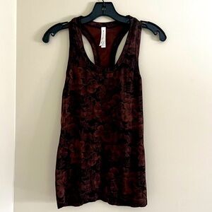 Athleta Chestnut Brown Momentum Floral Seamless Tank Size: S MSRP: $49.00